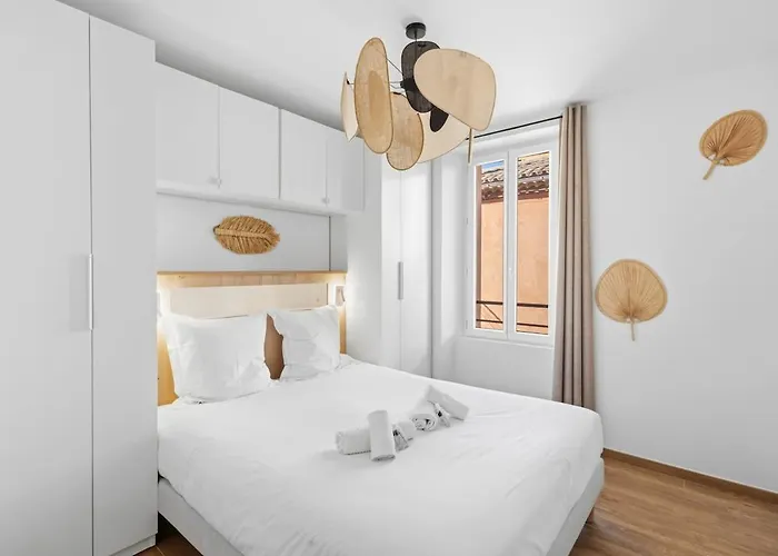 Apartment Sunny Neuf - Climatise - Centre Cogolin